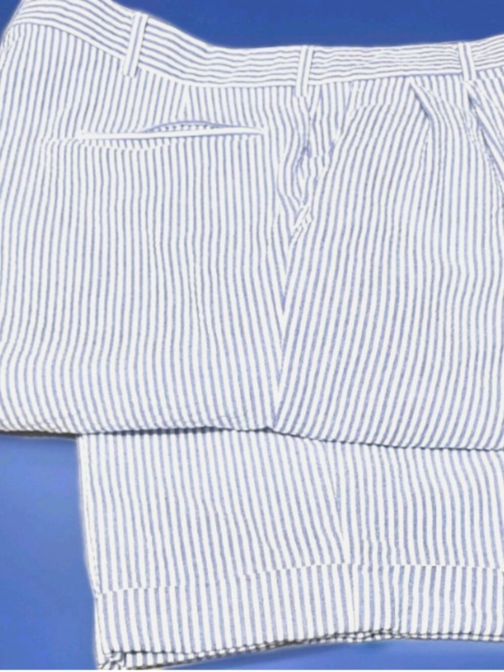 Berle Men’s Sz 40R Blue White Seersucker Trousers Cuffed Hem NWT Pleated Front